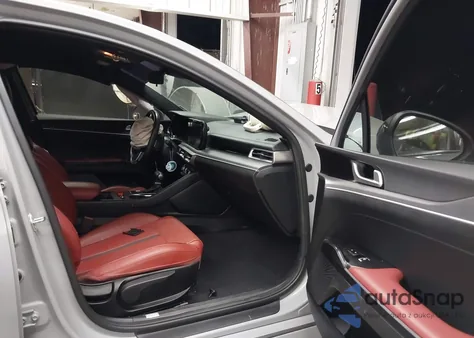 2024 Kia K5 Gt-Line z USA, uszkodzony, nr VIN 5XXG64J22RG233443